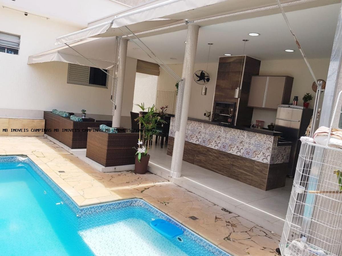 Casa, 3 quartos, 205 m² - Foto 1