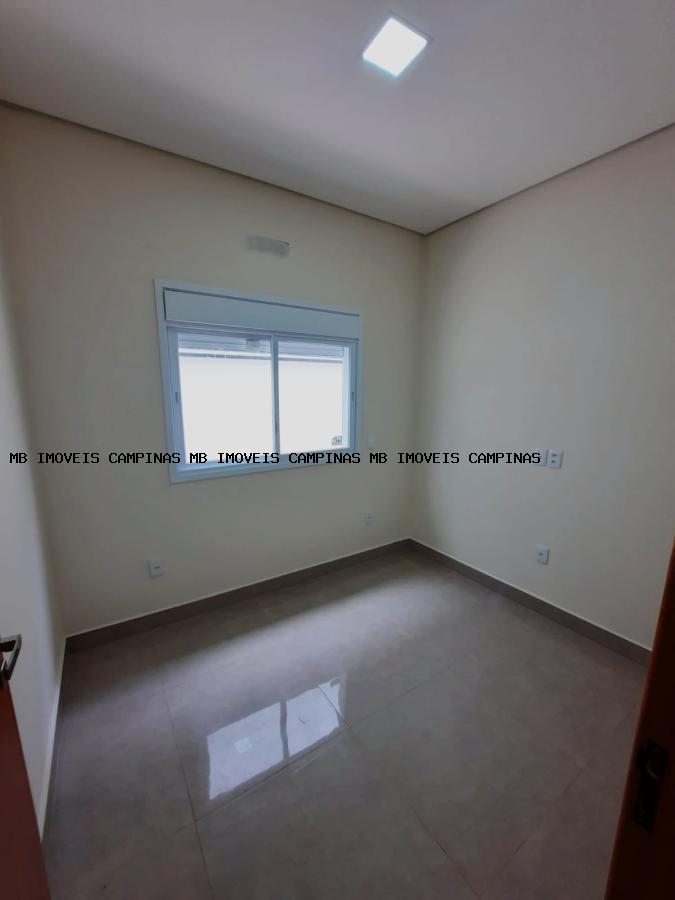 Casa de Condomínio à venda com 3 quartos, 250m² - Foto 17