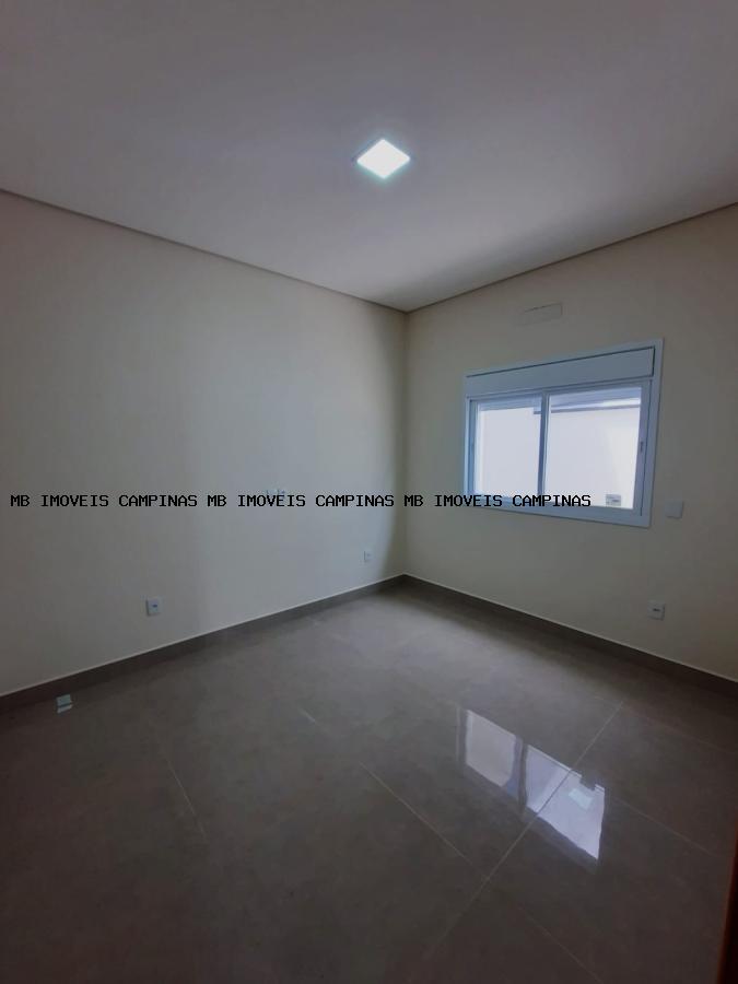 Casa de Condomínio à venda com 3 quartos, 250m² - Foto 19