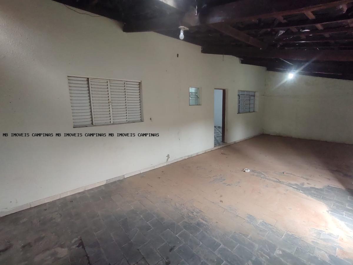 Casa, 2 quartos, 180 m² - Foto 1