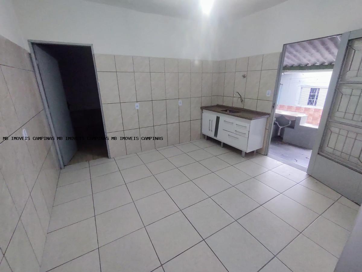 Casa à venda com 6 quartos, 180m² - Foto 6