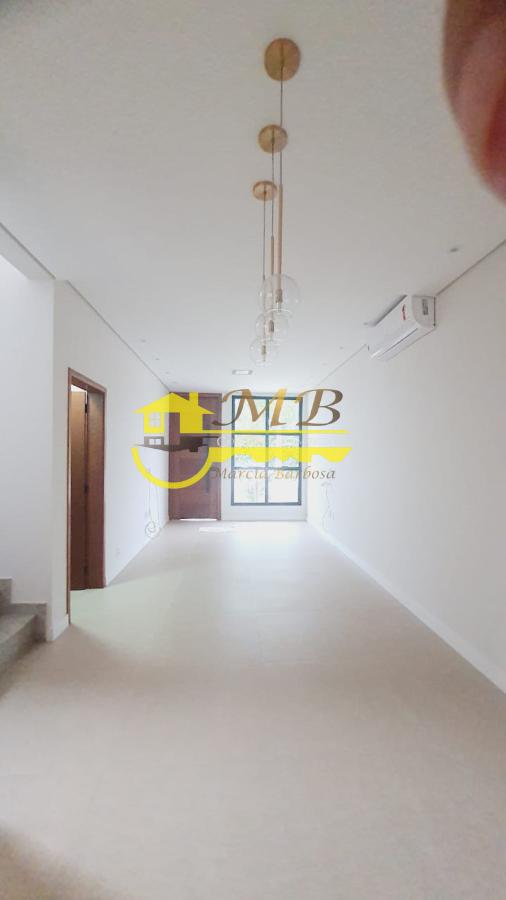 Casa de Condomínio à venda com 3 quartos, 273m² - Foto 2