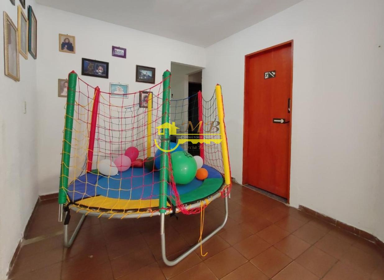 Casa, 6 quartos, 220 m² - Foto 13