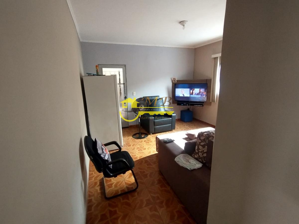 Casa à venda com 3 quartos, 200m² - Foto 4