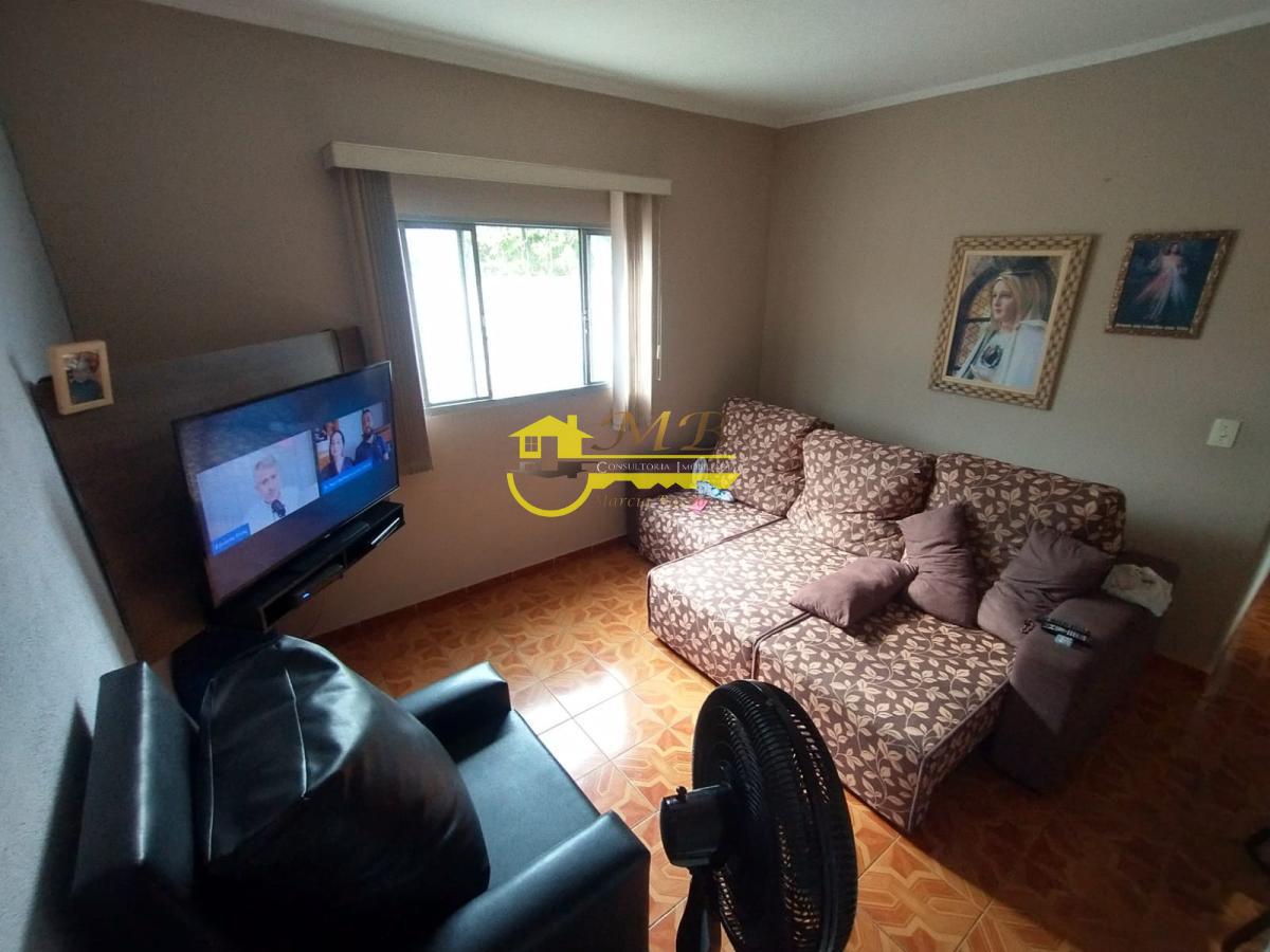 Casa à venda com 3 quartos, 200m² - Foto 2