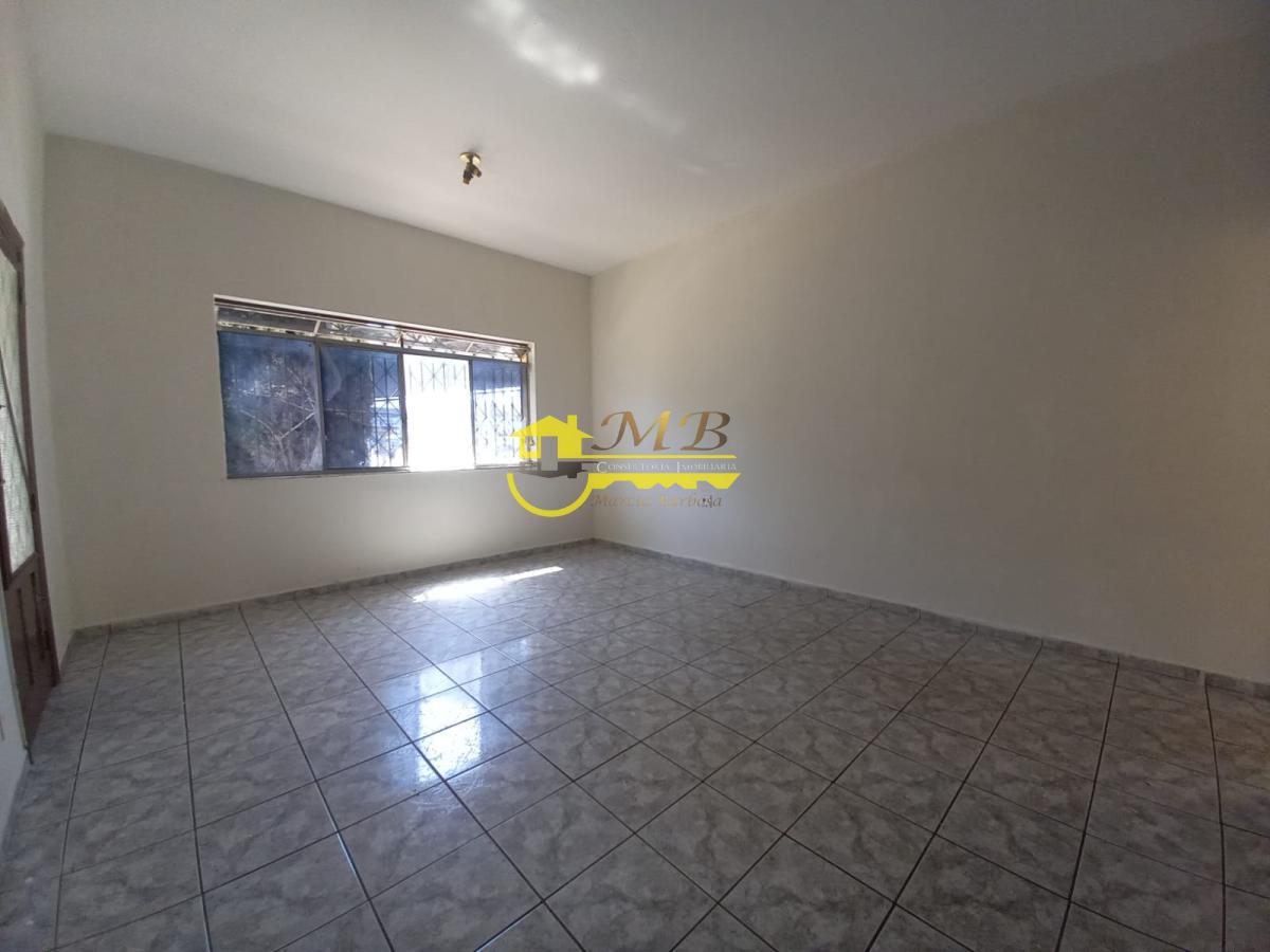 Casa, 3 quartos, 313 m² - Foto 1