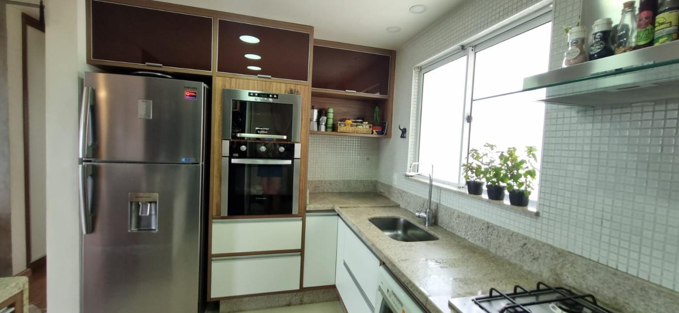 Apartamento à venda com 3 quartos, 87m² - Foto 11