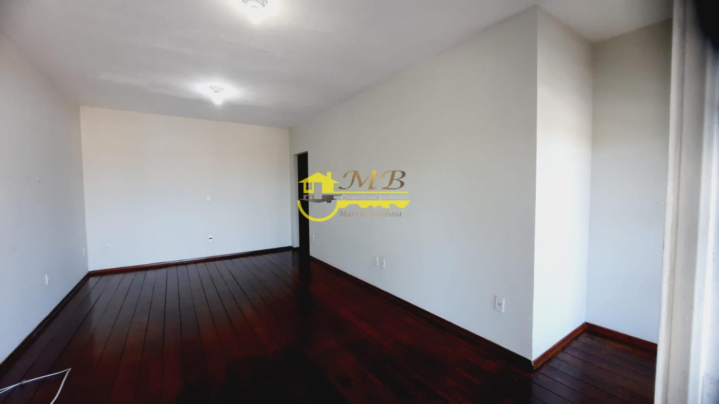 Casa à venda com 2 quartos, 100m² - Foto 5
