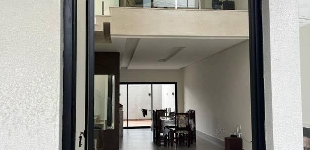 Casa, 3 quartos, 175 m² - Foto 1