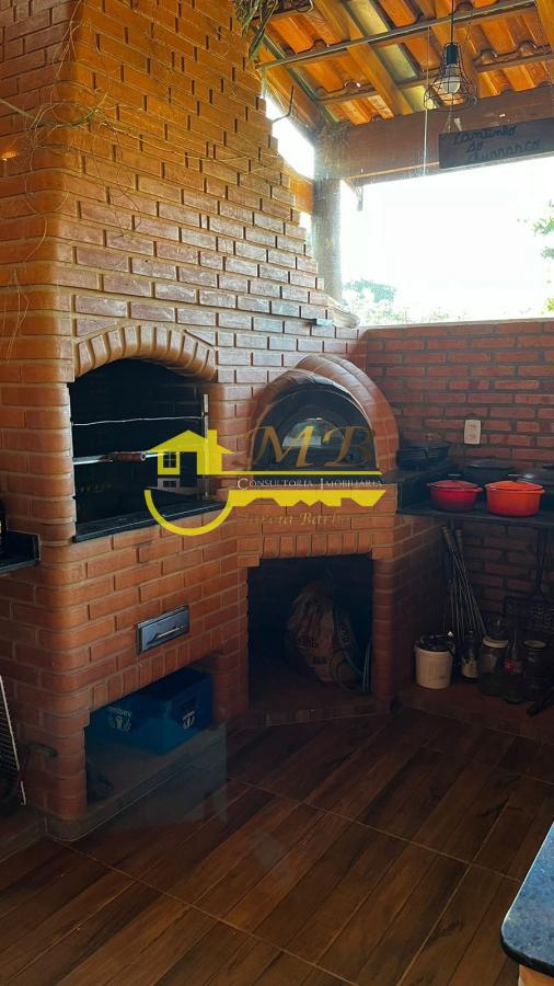 Chácara à venda com 2 quartos, 250m² - Foto 2