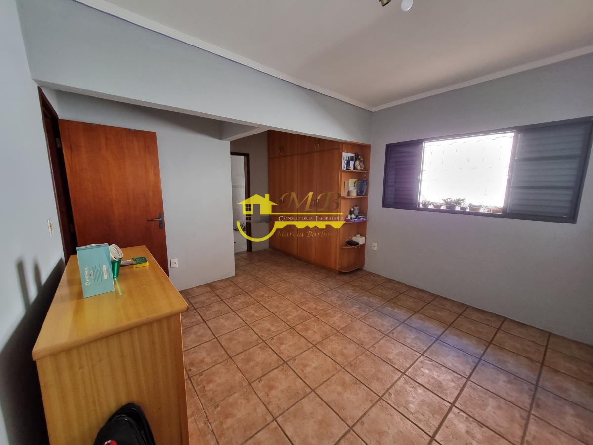 Casa à venda com 3 quartos, 238m² - Foto 15