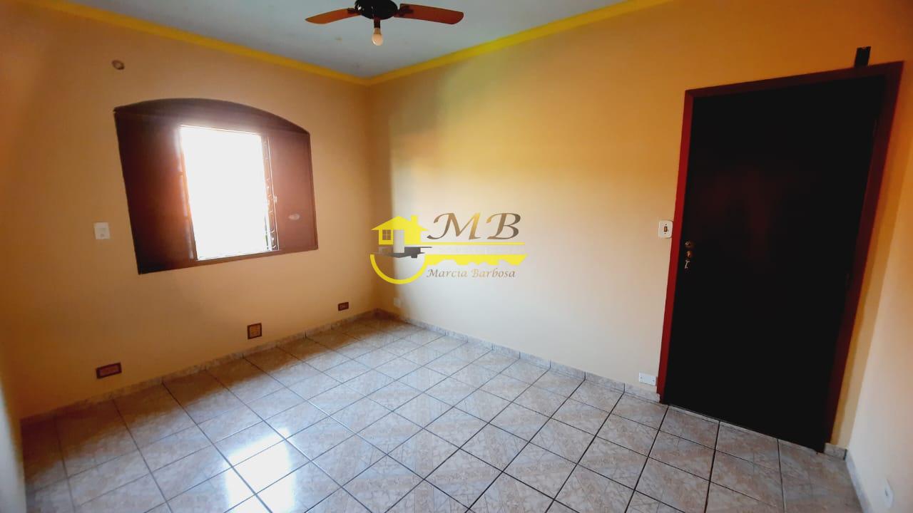 Casa à venda com 3 quartos, 180m² - Foto 6