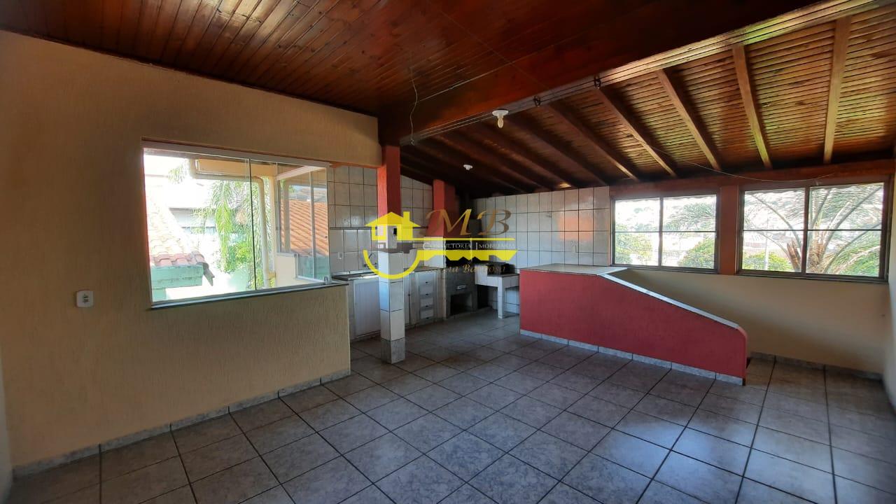 Casa à venda com 3 quartos, 180m² - Foto 11