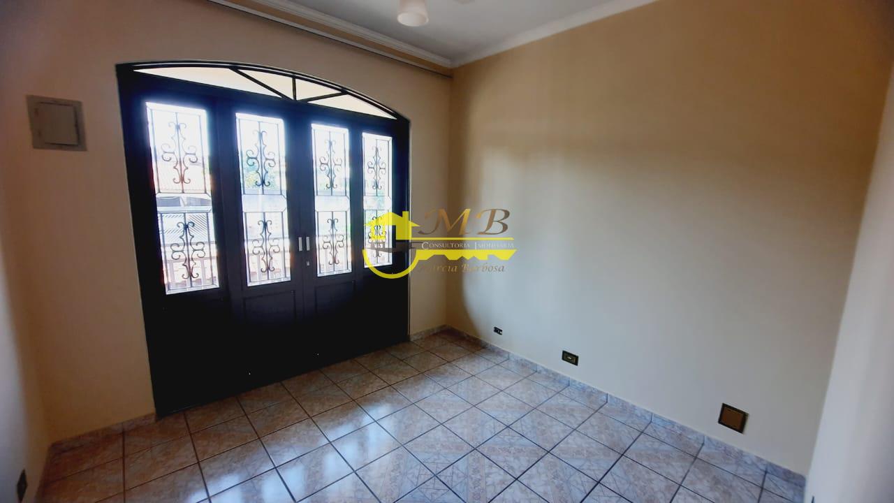 Casa à venda com 3 quartos, 180m² - Foto 8