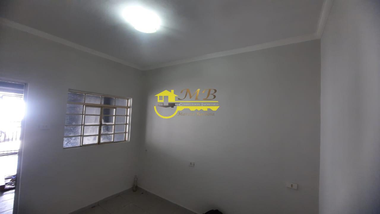 Casa à venda com 4 quartos, 180m² - Foto 5