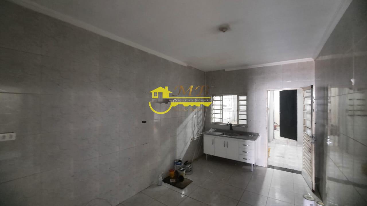 Casa à venda com 4 quartos, 180m² - Foto 6